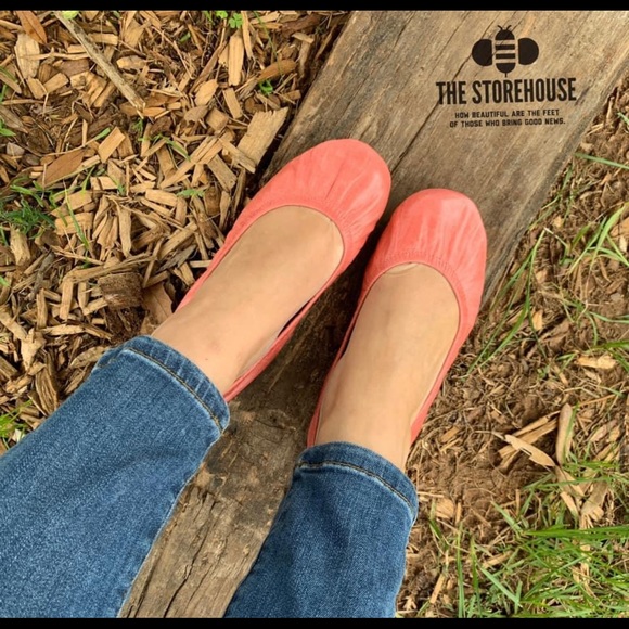 Shoes - Storehouse- Coral Oil Tanned